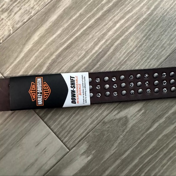 ✔️HARLEY DAVIDSON MENS TRIPLE STUDDED LEATHER BELT - Picture 6 of 9